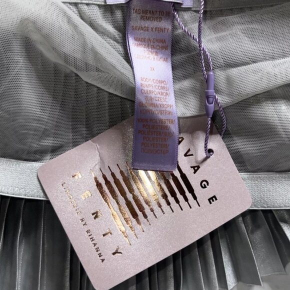 SAVAGE X FENTY Pleated Lame BANDEAU BRALETTE BRA PLUS METALLIC Silver NWT SZ 3X - Picture 4 of 5